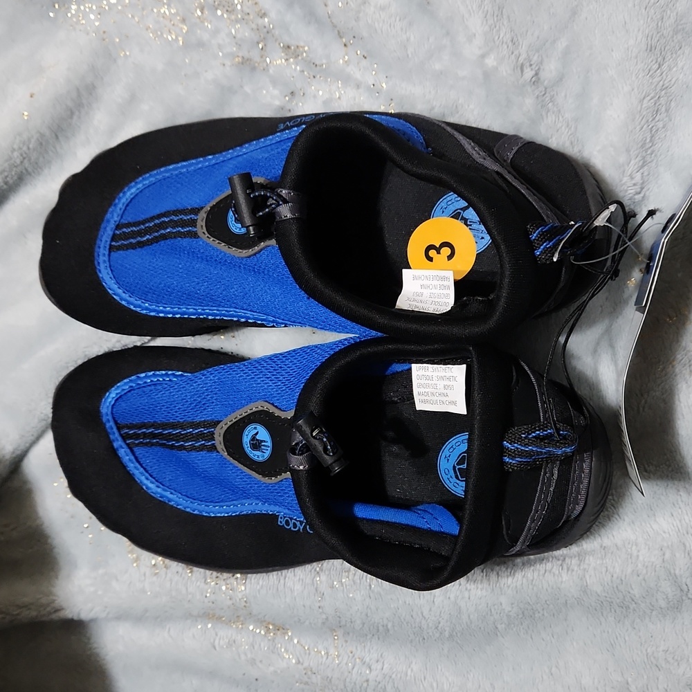 Body Glove Riverbreaker water shoes size 3